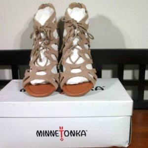 Minnetonka Merida III